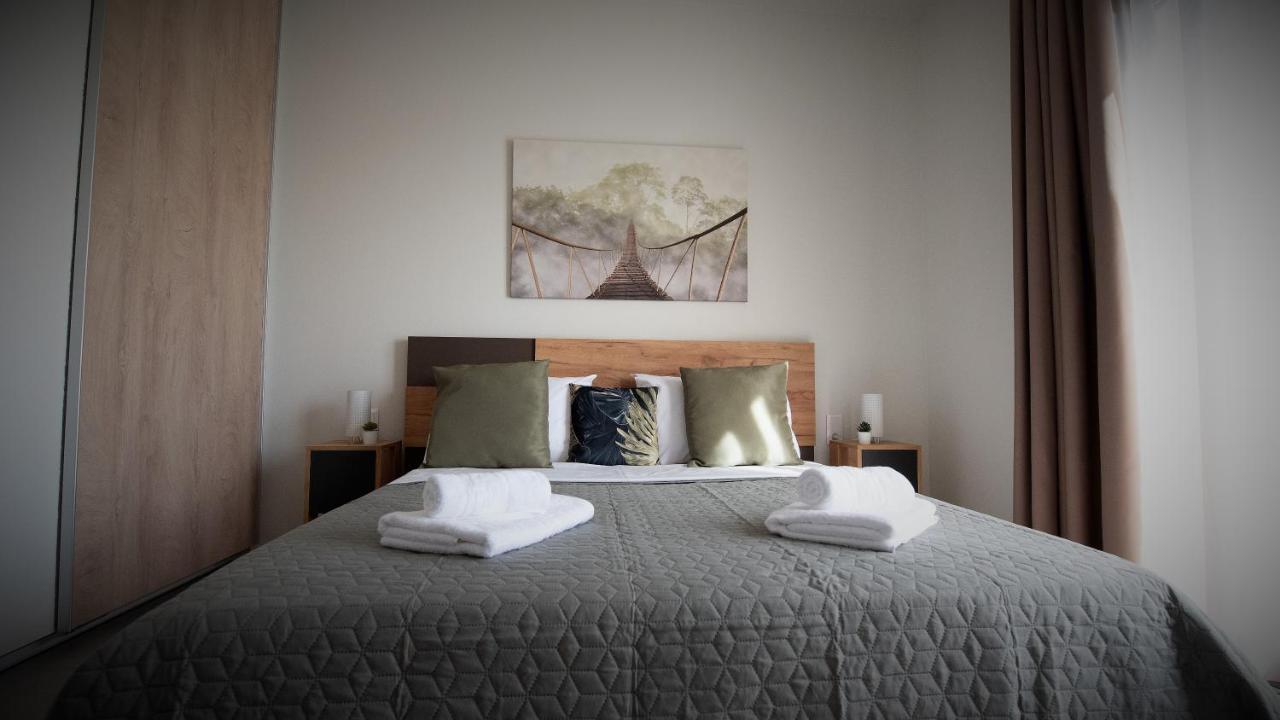 Luxury Autonomous Ground Floor Apartment 이구메니차 외부 사진