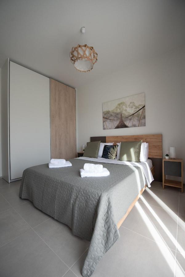 Luxury Autonomous Ground Floor Apartment 이구메니차 외부 사진